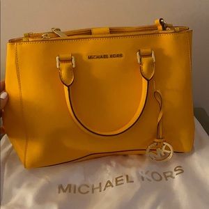 Michael kors handbag